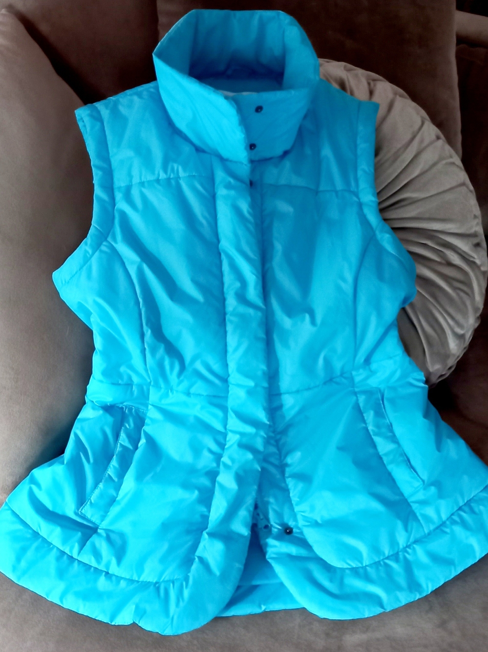 New York & Company Bright Turquoise Blue Quilted Sleeveless Puffer Vest
